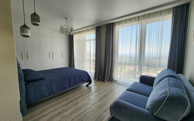 S Dizaynerskim Remontom Villa