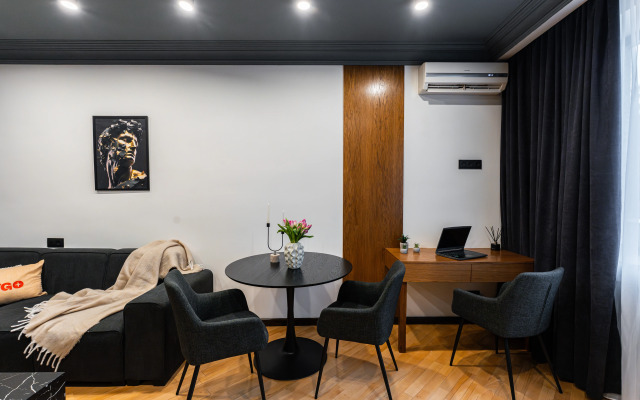 KeyGo #0122, 1 Bedroom, City Center Apartments