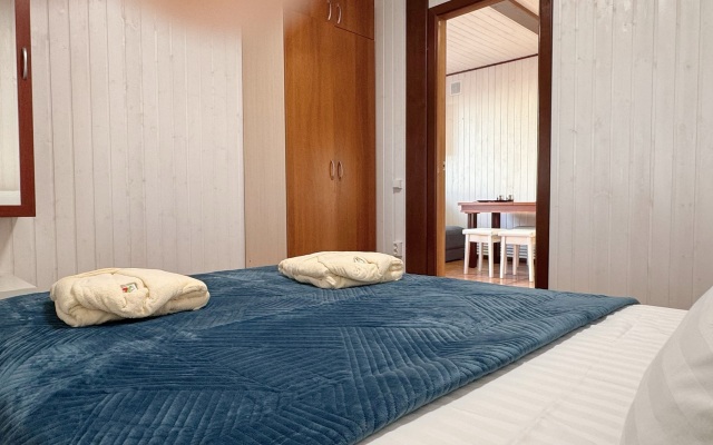 Частный дом у моря с беседкой