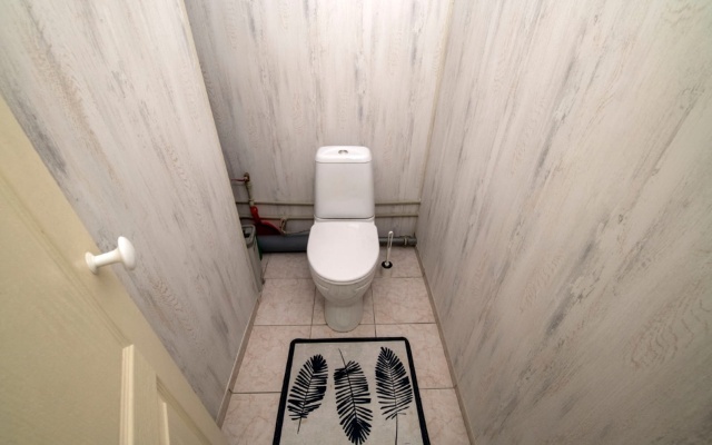 Chistaya i Uyutnaya na Burnakovskoy 77 Flat