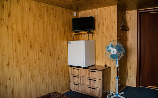 Manzherok Guest House