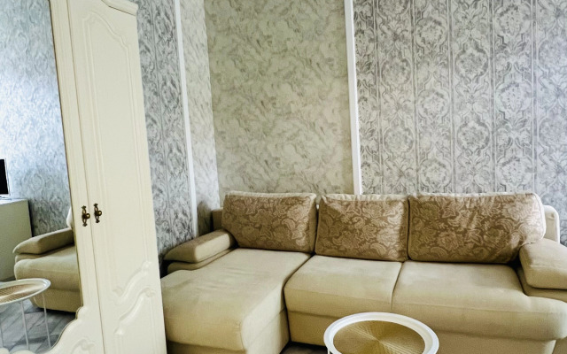 Komfort Na Prospekte Apartments