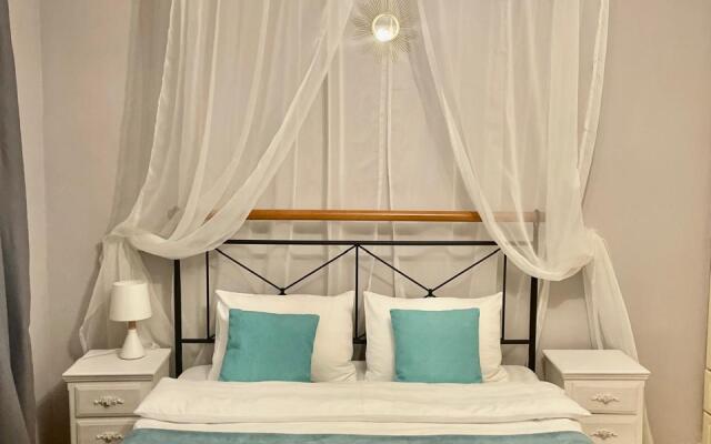 Апартаменты Набережная Канала Грибоедова 12