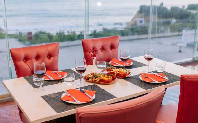Hotel Monicca Collection Suites & Residences