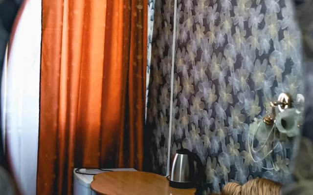 Pjat' zvezd na Naberezhnoj