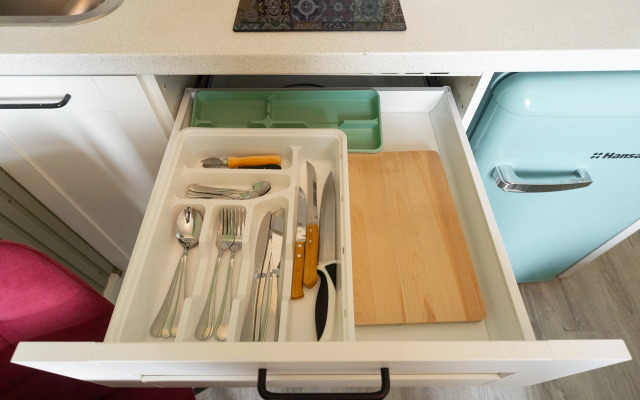 Апартаменты KeyGo #1010 Студия рядом с метро Окружная