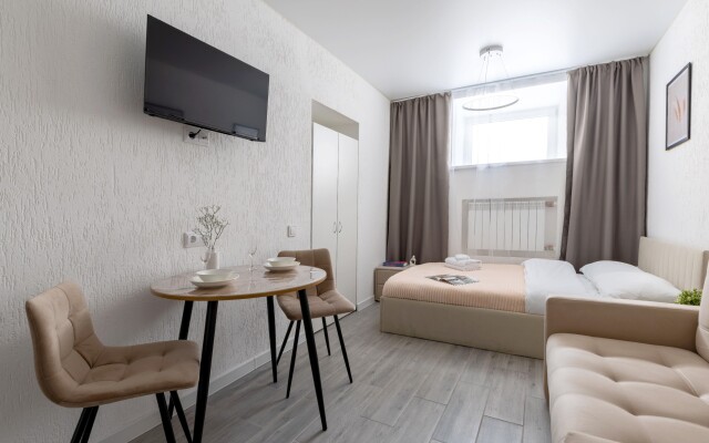 Uluchshennye Na Grecheskom prospekte 5 Apartament