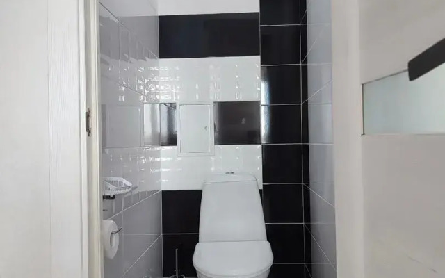 Na Prospekte Kosmonavtov 4b Apartments