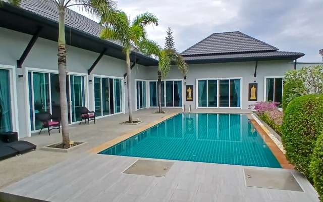 Bua Sawan Villa