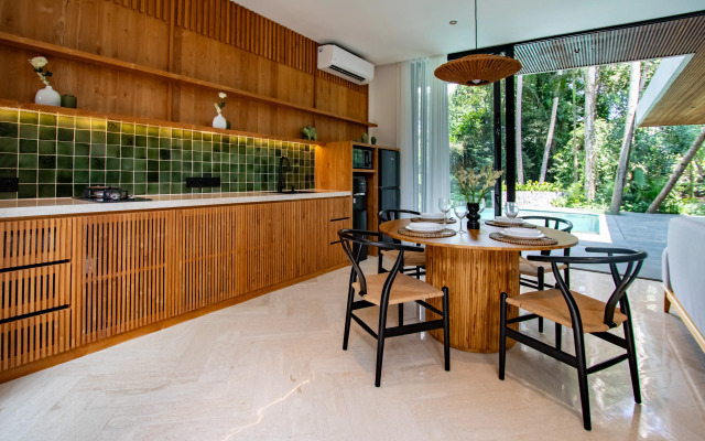 Novaya s 3 Spalnyami, Ogromny Basseyn, Ubud, X7 Villa