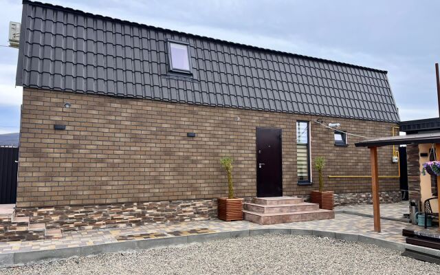 S Basseynom I Baney Guest House