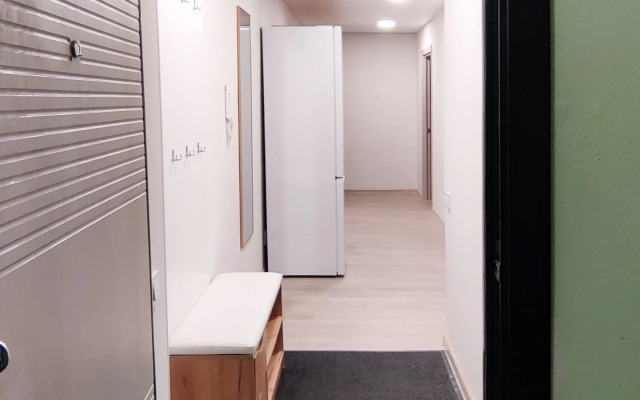 Na Naberezhnoy Flat