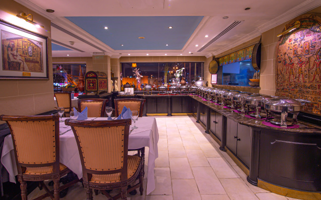 Arabian Courtyard Hotel & Spa