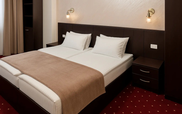 Отель Anga Yerevan Hotel