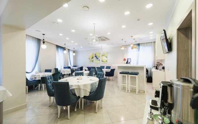 Yu Hotel