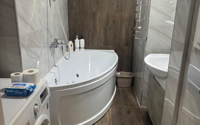 Uyutnaya v Elitnom Zhilom Komplekse Flat