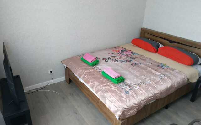 3Kh Komnatnaya Kvartira Na 15 Etazhe Apartments