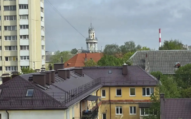 V Tsentre Kaliningrada Na Molochinskogo 4 Flat