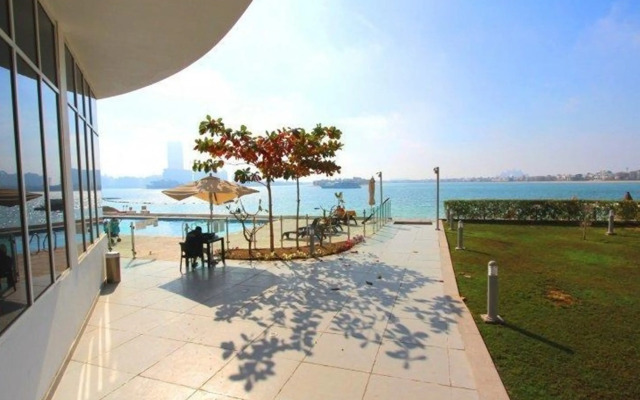 Globalstay  Azizi Royal Bay Apartments