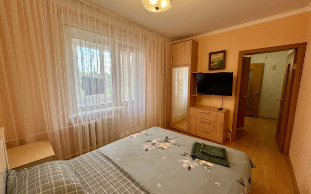 Na Ulitse Matrosova 46 Flat
