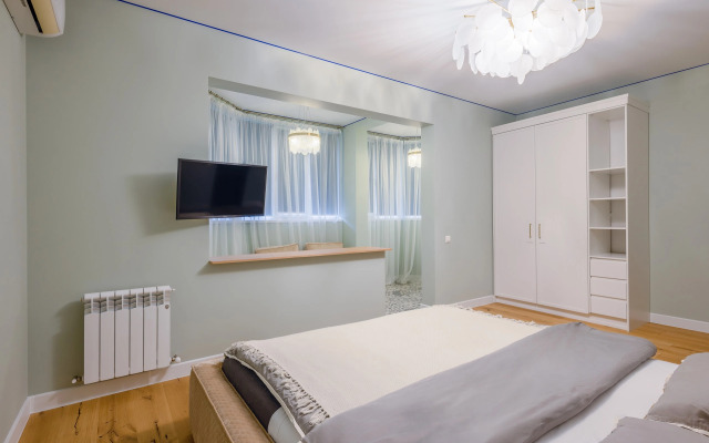 Квартира MyHomeYourHome на Невской 19