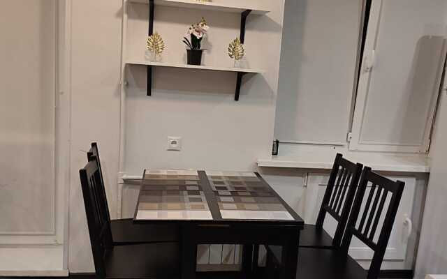 Vladdom25.ru Na Posyetskoy Apartments