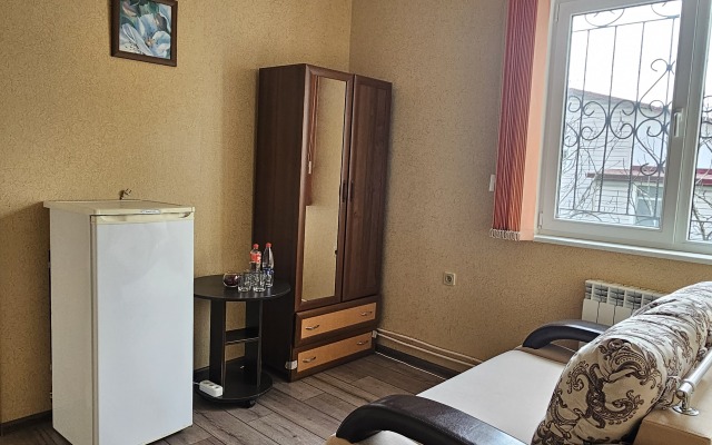 Marusya On Alexandrovsky Guest House