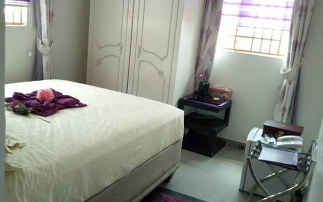 Spa Lavender Suites Hotel