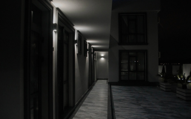 Vzlyot Guest House
