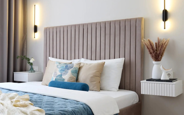 Yevrodvushka U Morya Flat
