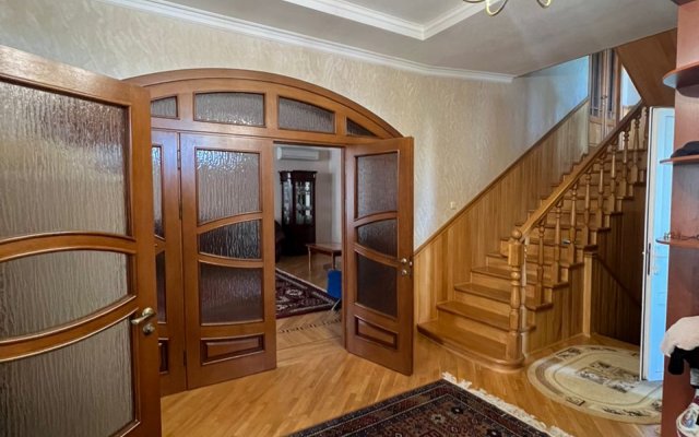 Roskoshny  U Morya 10 Spalnykh Rublevka Private House