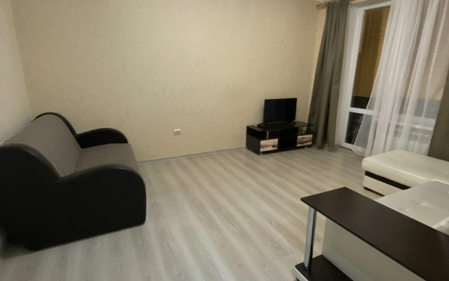 Uyutnaya S Vidom Na More Flat