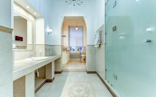 Квартира R&B на Невском