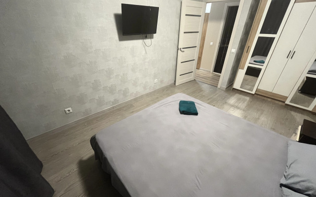 Tolstogo 3 Flat