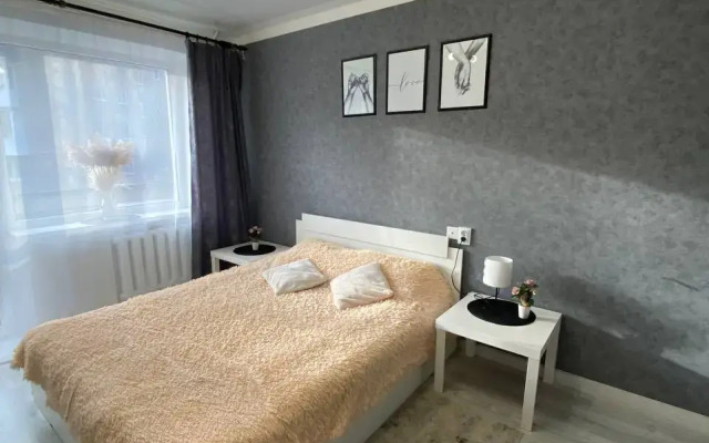 2-room apartment near the South entrance Apartments