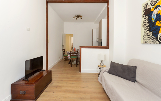 Gloden House Apartments