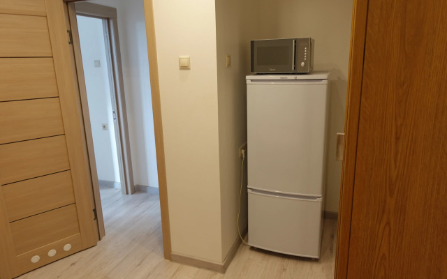 Na Polyarnoy 8 Flat