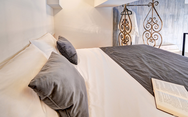 Апартаменты Loft в АК Миррор