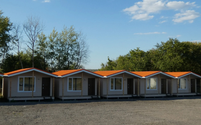 Частный Дом 8 с Двуспальной Кроватью