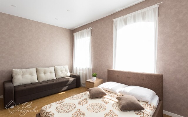 Dve Podushki Na Pobedyi 48 Apartments	