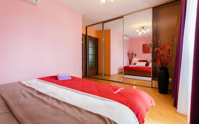 Квартира 3-х комнaтная pядом с метрo Белoруcскaя