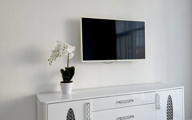 Shikarnaya na Naberezhnoy Verkhnego Ozera Flat