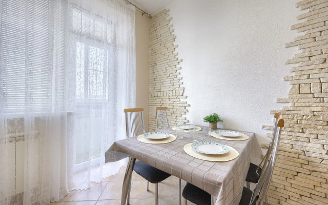 Трёхкомнатные апартаменты на Маршала Чуйкова