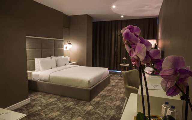 Royal Comfort Hotel