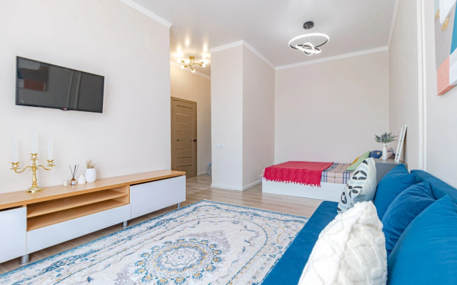 Svetlye I Uyutnye S Dopolnitelnym Spalnym Mestom Apartments