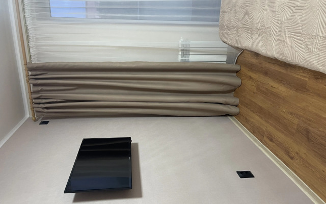 Odnushka Na Dvoikh Flat