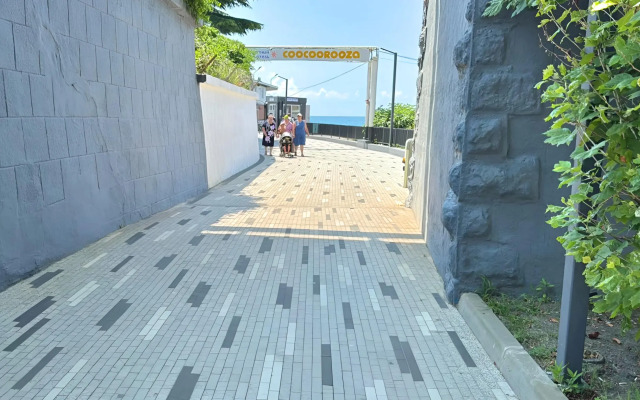 Квартира с бассейном на территории МореСолнцеАпарт