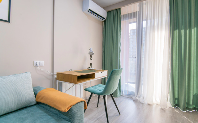 GG Home 1BR in Rainbow with Pool Flat