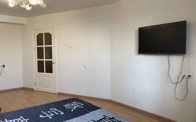 Апартаменты 1-к на Горького 25