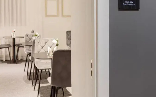 TA Collection Hotel